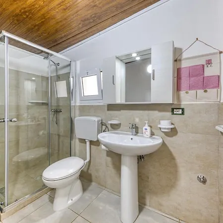 Dependance Con Piscina Apartment *