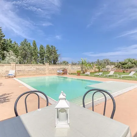 Dependance Con Piscina