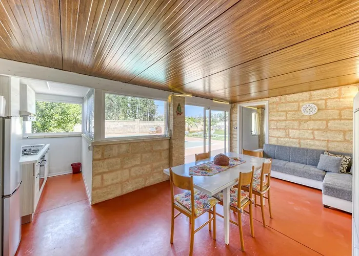 Dependance Con Piscina Daire *